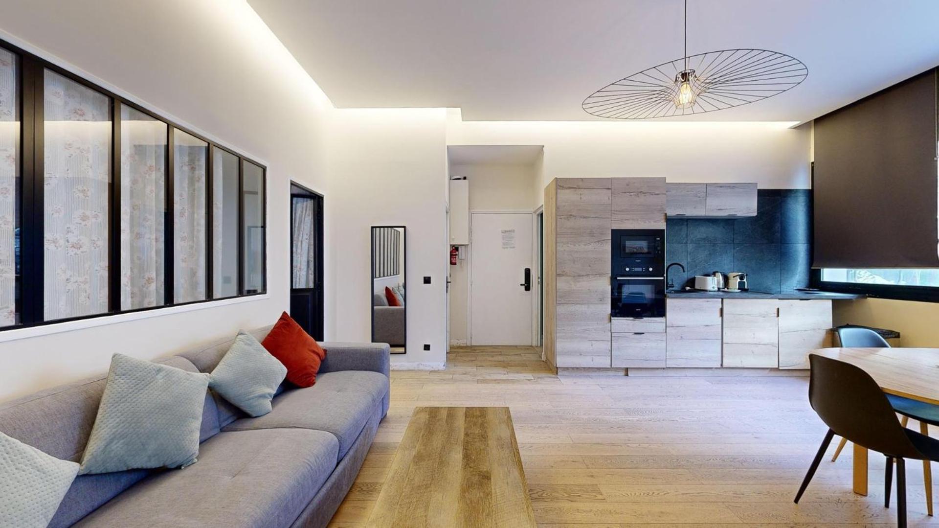 188-suite Eight Apartment